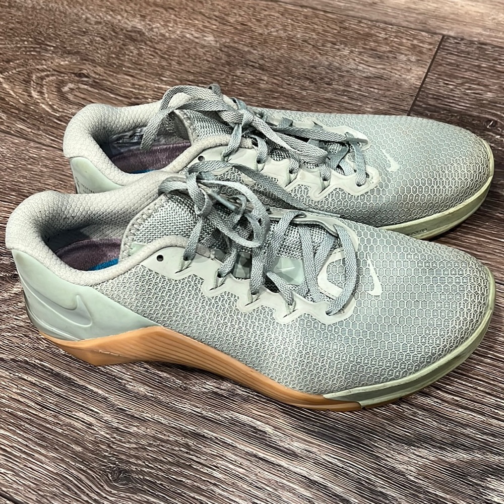 Size  8.5- Mens Nike Metcon 5 Jade Horizon Green Training Shoes
